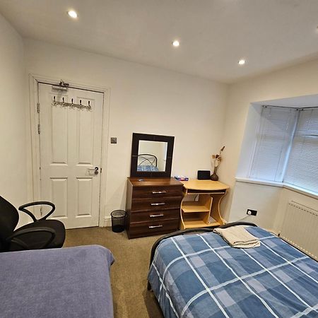 Monyhull Homestay - Near City Centre Kingsheath Nia Nec Bhx Birmingham Zewnętrze zdjęcie