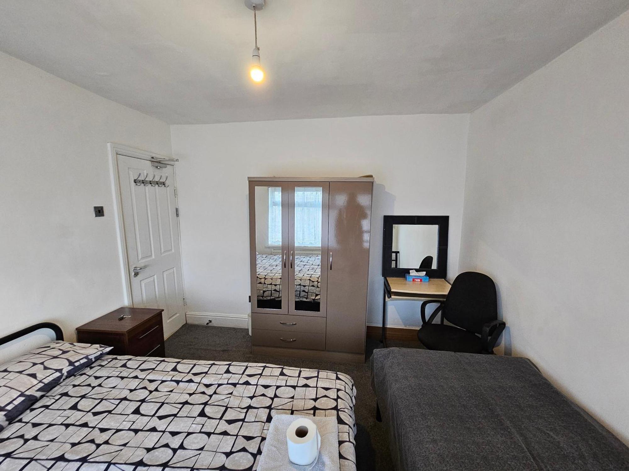 Monyhull Homestay - Near City Centre Kingsheath Nia Nec Bhx Birmingham Zewnętrze zdjęcie